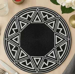 Napperon de luxe élégant fait main en perles de verre, motif floral écologique – Épaisseur et taille personnalisables pour la maison et les mariages - Product Image 3