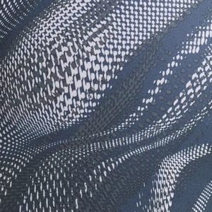 Legging respirant et à séchage rapide pour femme, en Spandex/Polyester, imprimé par décharge, qualité supérieure, style tendance, fabriqué au Pakistan - Product Image 6