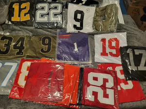 Camiseta de Fútbol Americano Unisex Gris con Cuello en V, Manga Corta, Malla Transpirable, Impresión Sublimada, 100% Poliéster, Todas las Temporadas, Talla Adulto - Product Image 2