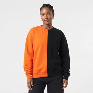 Sudadera Moderna con Bloques de Color, Cuello Redondo, Naranja y Negro, Dos Tonos, Hombros Caídos, Manga Larga, Personalizable - Product Image 1