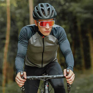 Jersey de Ciclismo para Mujer al por Mayor, 100% Poliéster, Sublimación Personalizada, Antibacterial, Transpirable, de Secado Rápido, Ecológico y Personalizable - Product Image 5