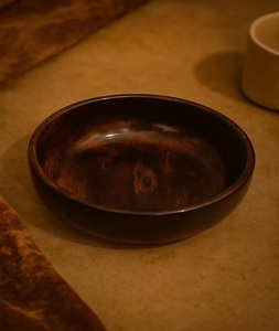 Bol en bois traditionnel à texture lisse pour la restauration culturelle, l'usage décoratif et les restaurants - Product Image 5