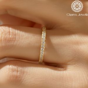 Anillo de Compromiso de Plata con Moissanita Charm Jewellis, Engaste de Garras, Corte Brillante, Diseño Geométrico, Estilo Clásico, Certificado IGI - Product Image 6