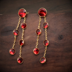 Pendientes Largos Chapados en Oro de 18K con Cadena y Gema de Cuarzo Granate Rojo para Mujer, Joyería al por Mayor - Regalo para Ella - Product Image 5