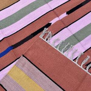 Tapis Artisan Handloom Cotton Dhurrie en motif Kilim traditionnel Idéal pour les couloirs et les zones à forte utilisation - Product Image 3