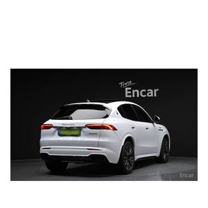 Maserati Grecale 2.0 AWD Modena 2023/12, 6,115 km, Caja de Cambios Automática, Asientos de Cuero, Volante a la Izquierda, Cámara Trasera - Product Image 2