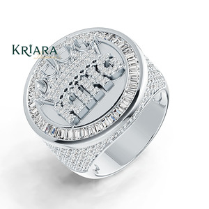 Bague Cocktail Homme en Argent 925 et Or 18K avec Moissanite, Design Couronne, Sertissage Pavé, Plaqué Rhodium, Bijou de Luxe Tendance - Product Image 2