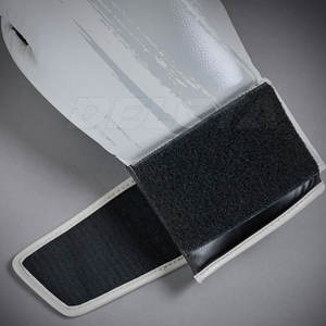 Vente directe usine : Gants de boxe d'entraînement et de sécurité pour le sport, en stock - Product Image 4