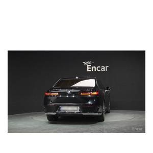 BMW Série 7 740i SDrive Design Novembre 2023 21 736 km Boîte de vitesses automatique Volant à gauche Pure Excellence - Product Image 4