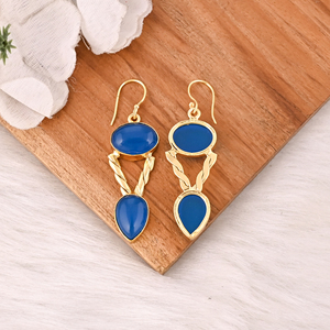 Boucles d'oreilles pendantes en laiton plaqué or avec pierre précieuse calcédoine bleue naturelle, bijoux faits à la main pour femmes - Product Image 5