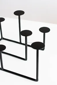 Options multi-tailles Bougeoir élégant en métal pour Noël pour les intérieurs de maison contemporains et rustiques - Product Image 3