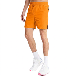 Shorts de sport gris clair pour homme, séchage rapide, taille mi-haute, bande élastique avec poches, longueur Bermuda, couleur unie, polyester tissé - Product Image 4