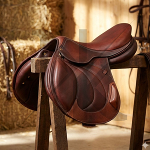 Selle d'équitation anglaise de compétition en cuir véritable de qualité supérieure, pour le saut d'obstacles, produits équestres pour courses de chevaux anglais, en provenance d'Inde. - Product Image 6
