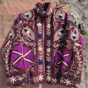 Veste Courte Femme Faite Main 2026 – Meilleur Design – Manteau Brodé Suzani avec Doublure en Coton et Broderies Multiples – Vente en Gros - Product Image 1