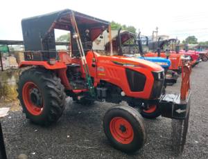 Proveedor mayorista de tractores agrícolas Kubota MU5502 2WD, diseño compacto y duradero, motor diésel eficiente, equipo agrícola. - Product Image 5