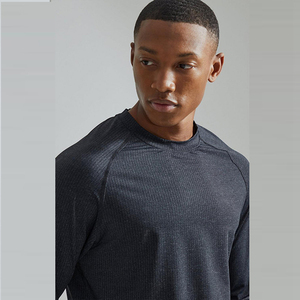 Camiseta Deportiva Personalizada con Logotipo para Hombre, de Secado Rápido, Transpirable, de Poliéster y Elastano, para Entrenamiento Físico - Product Image 4