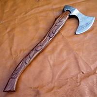 Hache artisanale en acier forgé industriel, hache viking personnalisée avec manche en bois sculpté, pour le camping, la chasse, la survie en plein air