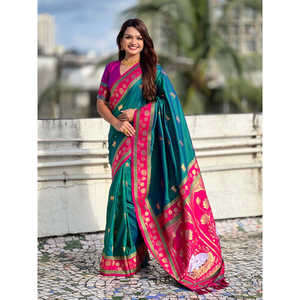 Sari Tradicional de Seda Suave Verde con Bordado Zari, Elegantes Vestidos de Noche - Product Image 6