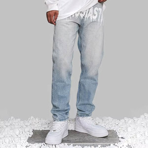 Jean en denim coupe droite pour homme, en coton délavé, style streetwear, taille mi-haute, coupe régulière, avec logo imprimé à l'arrière, collection Printemps - Product Image 1
