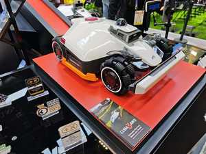 2026 MammotionS LUBA 3 AWD 1500H Robot Cortacésped Perimetral Industrial con Control por Voz Alexa, LiDAR 360, Doble Cámara, IA, Motor de 4 Tiempos, ODM - Product Image 2