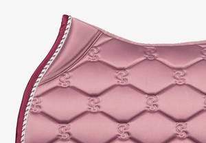 Selle de cheval de qualité supérieure, élégante et performante, vente en gros, fabricant sur mesure pour une utilisation équestre compétitive - Product Image 2