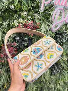 Elegante Bolso de Mano Impermeable de Lujo Estilo Vintage con Forma de Sillín, Bordado con Perlas y Cuentas de Vidrio, Forro de Nailon, Hecho a Mano, Capacidad de 1L - Product Image 6