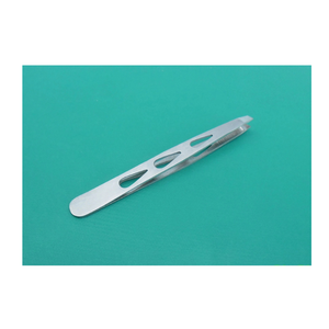 แหนบเหล็กคุณภาพสูงแบบ 3 รู ปลายเฉียง ระดับมืออาชีพ สำหรับงานกรูมมิ่ง - Product Image 2