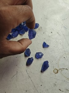 Cristales de Piedras Preciosas Naturales en Bruto, Azules, para Joyería, Manualidades y Decoración, Venta al Por Mayor - Product Image 3