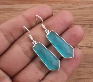 Pendientes de Plata de Ley Hechos a Mano con Calcedonia Azul Agua en Forma de Lágrima, Gema Facetada de Color Verde Esmeralda, Regalo de Boda de Lujo, Listos para Enviar - Product Image 5
