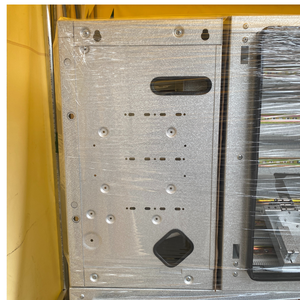 Armoire de distribution électrique en tôle d'acier inoxydable, montage sur rail DIN, indice de protection IP54, personnalisable pour le contrôle industriel - Product Image 3