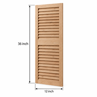 Volet en bois à lamelles horizontales, design minimaliste, volet de fenêtre en bois brut avec lamelles fixes, volet en bois massif