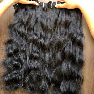 Cabello Remy Virgen Sin Procesar de Exportación, la Mejor Calidad, Cabello Humano Virgen Indio de un Solo Donante, Negro Azabache, Ondulado Natural, Doble Trama a Máquina, 100g - Product Image 4