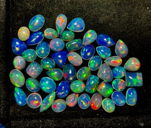 Lot de cabochons d'opale d'Éthiopie naturelle, petite taille, 0,50 à 1 carat, opale de feu authentique, pierre pour la création de bijoux - Product Image 5