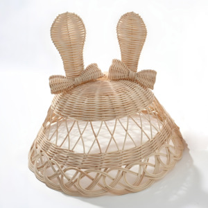 Adorable lámpara colgante de ratán con forma de conejo, pantalla de lámpara para niños, precio competitivo - Product Image 1