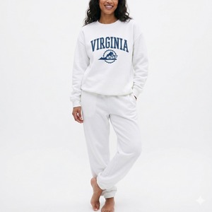 Conjunto Deportivo para Mujer al Por Mayor, Precio FOB Económico, con Logotipo Personalizado, Estilo Casual Urbano, Sudadera y Pantalones Deportivos - Product Image 3