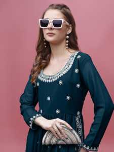Kurti Largo de Georgette Azul Marino con Bordado, Estilo Holgado, Largo hasta el Tobillo, Ropa Casual Tradicional de la India y Pakistán - Product Image 2