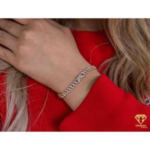 สร้อยข้อมือรูปผีเสื้อสีโรสโกลด์สุดหรู ประดับเพชรแบบคิวบันลิงค์เต็มเส้น พร้อมเพชร VVS คุณภาพพรีเมียม - Product Image 1