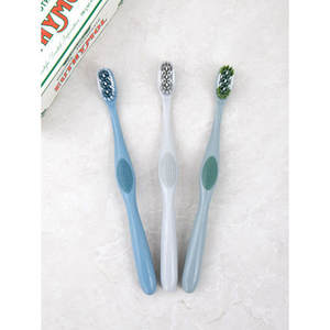 Ensemble fonctionnel de 3 brosses à dents - Product Image 1