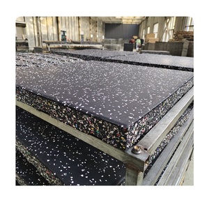Alfombra de Goma para Piso, Revestimiento Vinílico, Antideslizante, Absorbente de Impactos, para Patio de Juegos, Exterior, Negro - Product Image 1