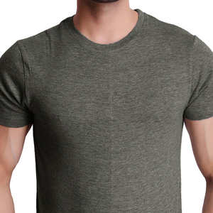 T-shirt tricoté pour homme avec lettrage, design très demandé, en matière de qualité supérieure, tissu doux et confortable. - Product Image 1