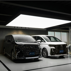 Toyota Alphard, Camioneta Usada de Lujo, Transmisión Automática, Asientos de Cuero, Sistema de Aire Acondicionado Doble - Product Image 6