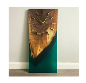 Horloge murale luxueuse en résine époxy et bois, idéale pour offrir en cadeau, décoration intérieure, artisanale, en bois poli et lisse, pour restaurant ou hôtel. - Product Image 1