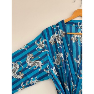 V-Neck Printed <b>Animal</b> <b>Pattern</b> Kimono Robe With Belt Three Quarter Sleeve Maxi Length Loose Fit 100 Polyester Cover-Up - Product Image 2