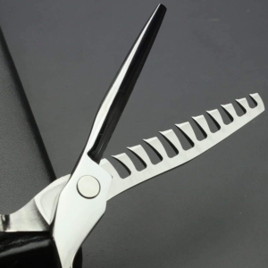 Ciseaux de coiffure professionnels Harbor Industry Dragon Handle pour droitiers, 28 dents, en acier inoxydable, lame tranchante 6.5 - Product Image 5