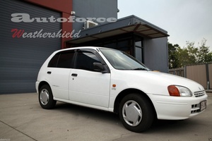 แผ่นบังแดดหน้าต่างรถยนต์ HIC วัสดุ PMMA สำหรับ TOYOTA Starlet ปี 1996~1999  100% ตรงรุ่น - Product Image 1