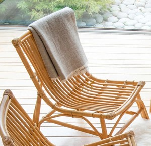 Chaise de salle à manger en rotin à lattes verticales sans accoudoirs, minimaliste, faite à la main, pour appartement contemporain - Product Image 5