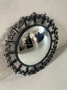 Vente en gros de miroir mural noir en métal pour table de maquillage miroir sur pied design luxueux pour filles et fournitures d'hôtel - Product Image 6