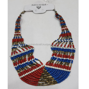 Collar de Resina Artístico Hecho a Mano con Colgante de Cristal, Accesorio de Moda - Product Image 5