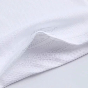 Tenue de football légère et durable en polyester et tissu mesh, adaptée aux matchs de compétition et aux entraînements quotidiens - Product Image 4