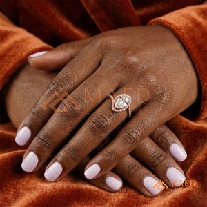 แหวนมอยซาไนต์ทรงลูกแพร์สำหรับผู้หญิง โรสโกลด์ สำหรับงานหมั้น งานแต่งงาน งานครบรอบ เครื่องประดับสไตล์หรูหราสำหรับสวมใส่ทุกวัน - Product Image 4